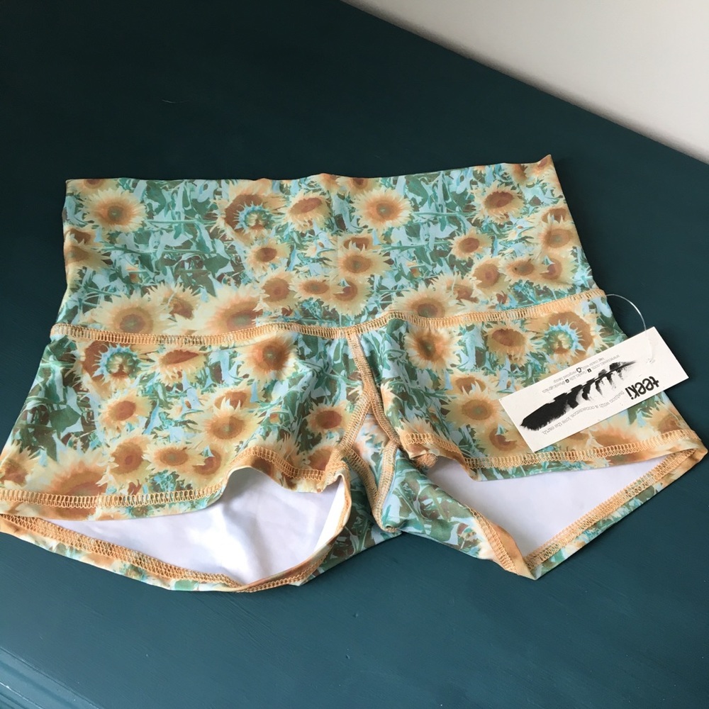 Teeki sun shorts